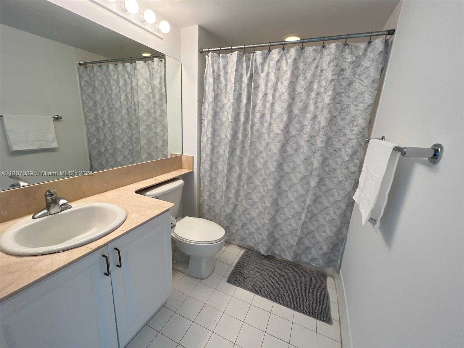 Small Image of 1155 BRICKELL BAY DR #1505, Miami Number 9