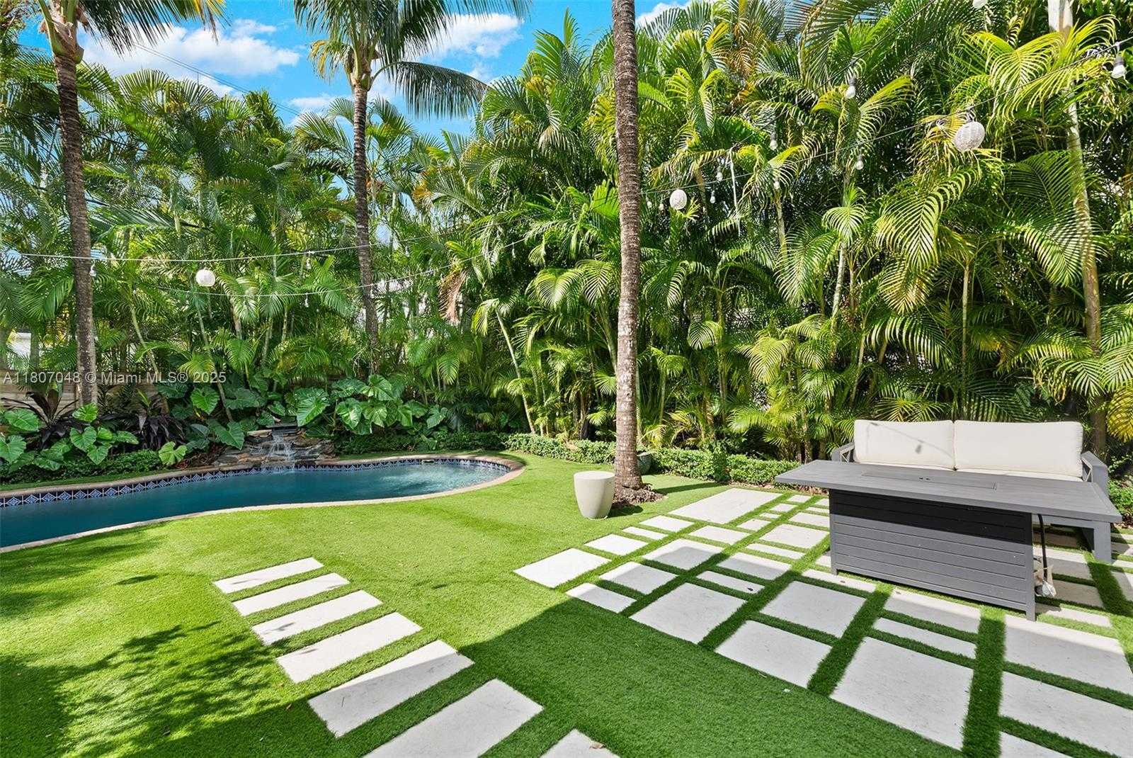 Small Image of 146 NORTH EAST 47TH ST, Miami Number 20