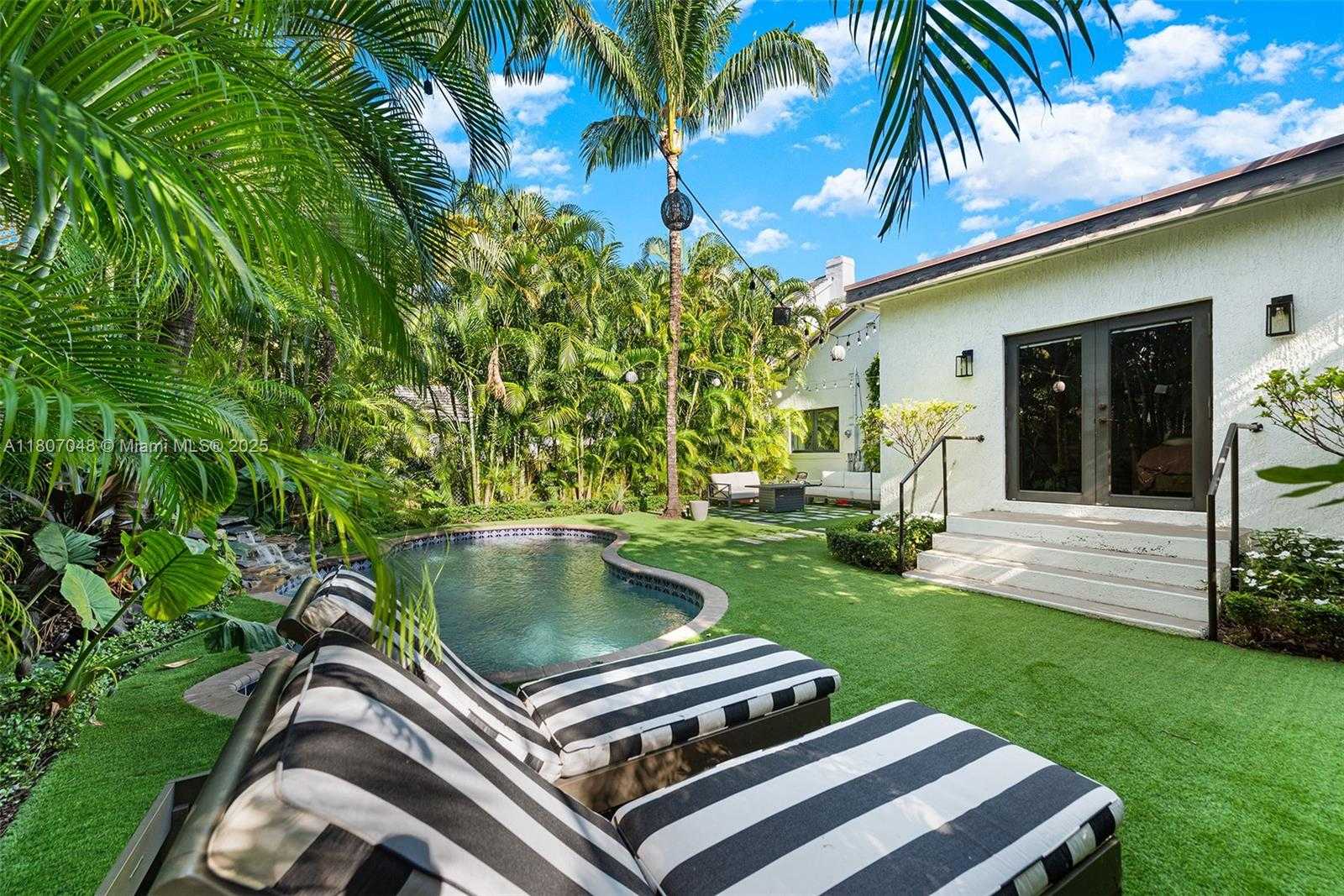 Small Image of 146 NORTH EAST 47TH ST, Miami Number 23