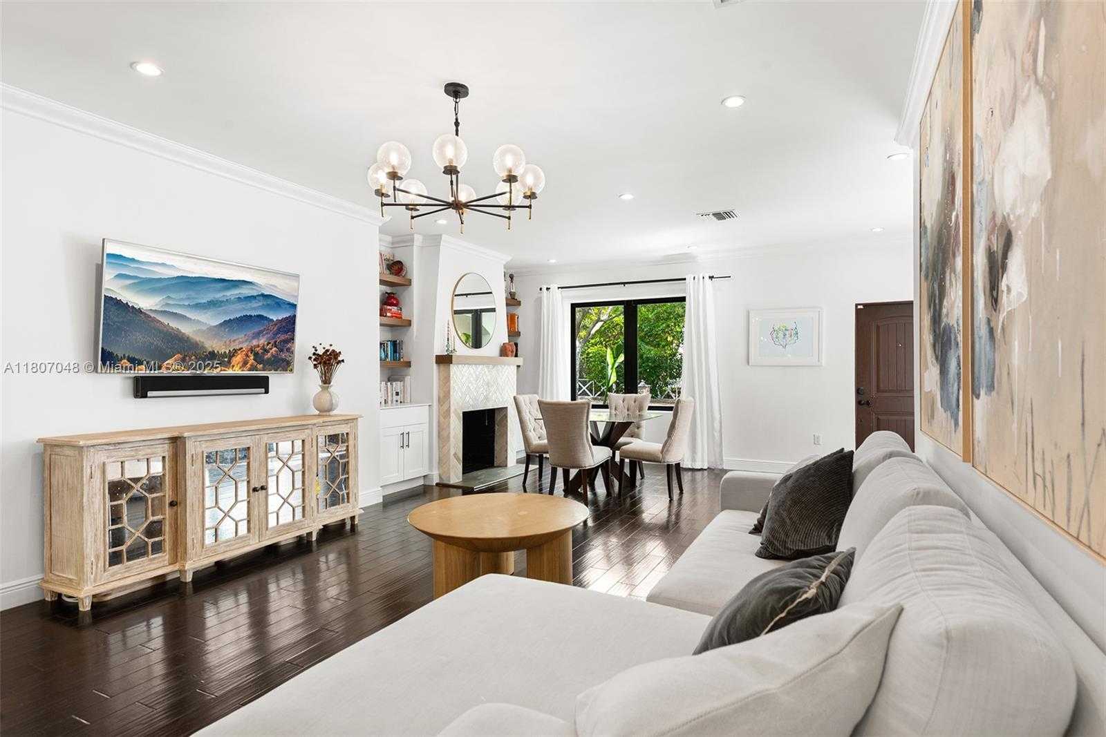 Small Image of 146 NORTH EAST 47TH ST, Miami Number 4
