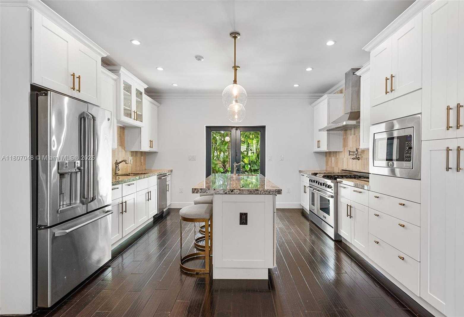 Small Image of 146 NORTH EAST 47TH ST, Miami Number 7