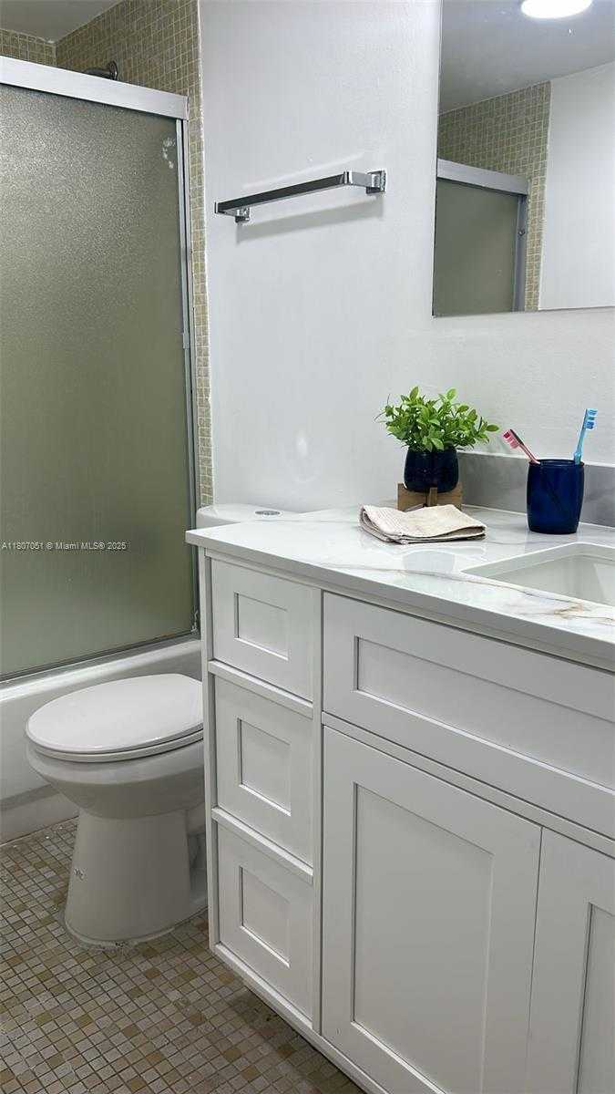 Small Image of 3725 NORTH EAST 169TH ST #400, North Miami Beach Number 21
