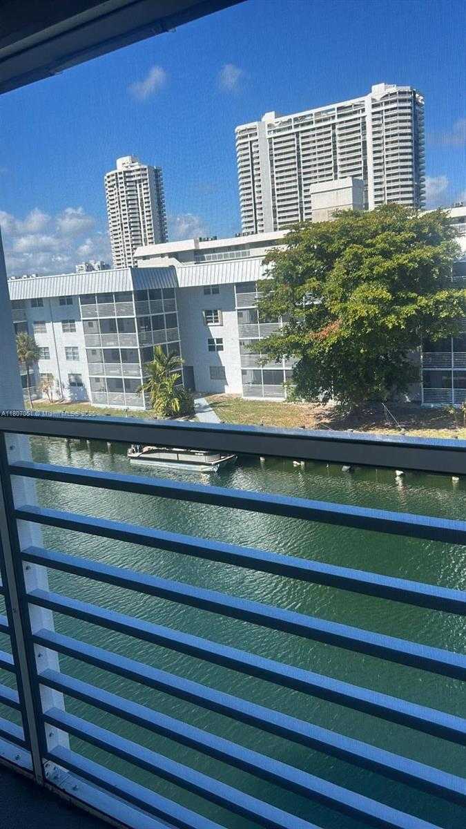 Small Image of 3725 NORTH EAST 169TH ST #400, North Miami Beach Number 22