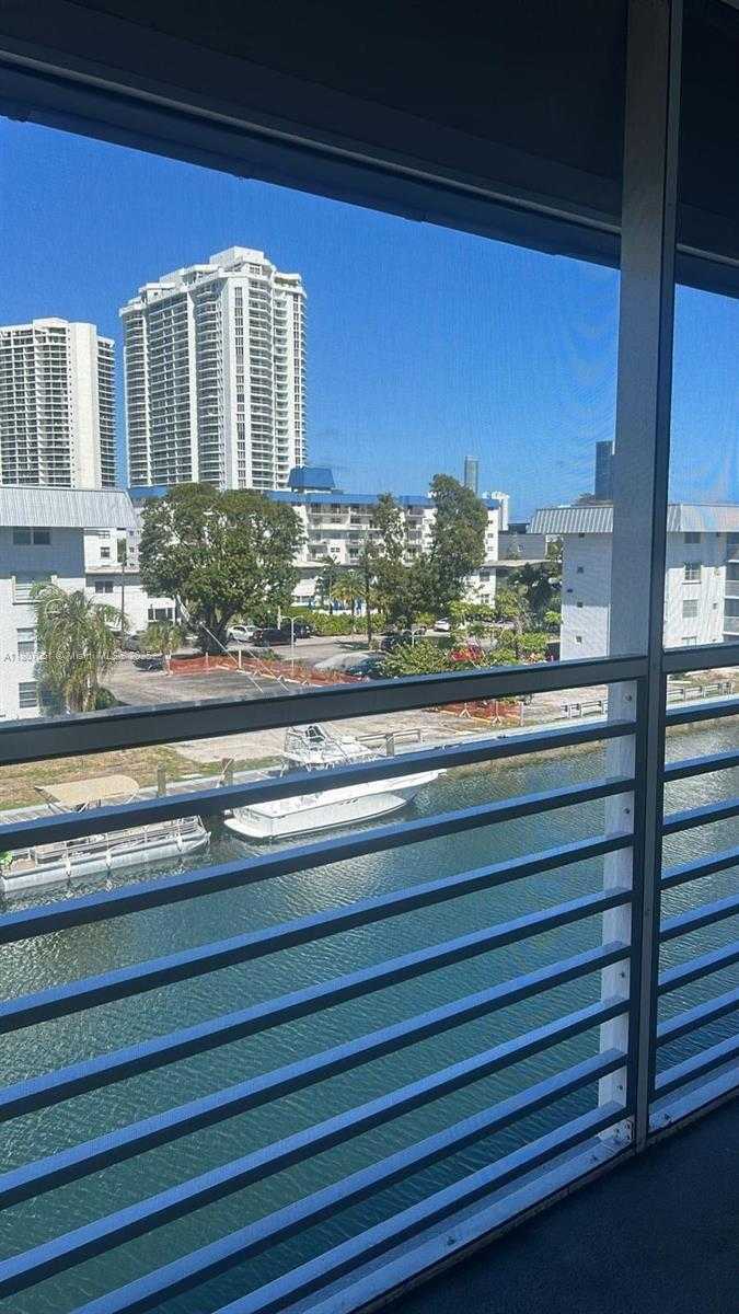 Small Image of 3725 NORTH EAST 169TH ST #400, North Miami Beach Number 23