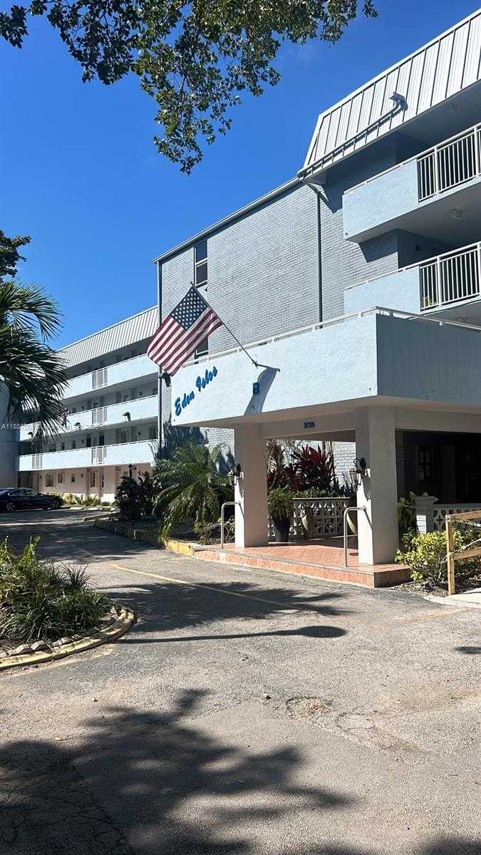 Small Image of 3725 NORTH EAST 169TH ST #400, North Miami Beach Number 3