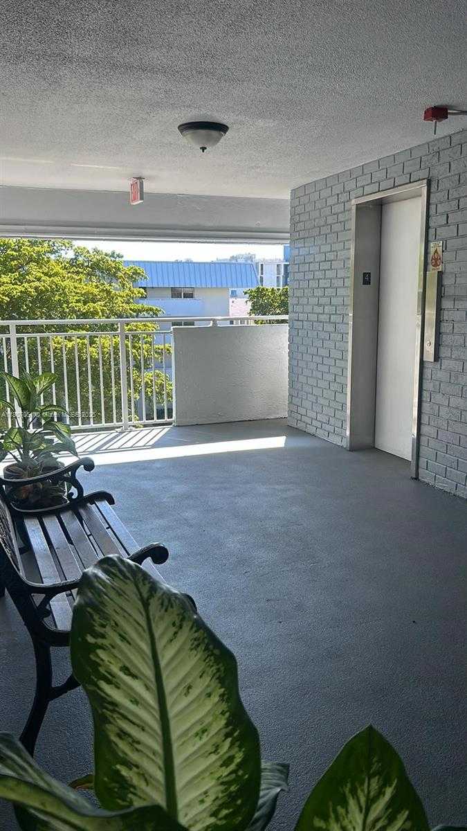 Small Image of 3725 NORTH EAST 169TH ST #400, North Miami Beach Number 8