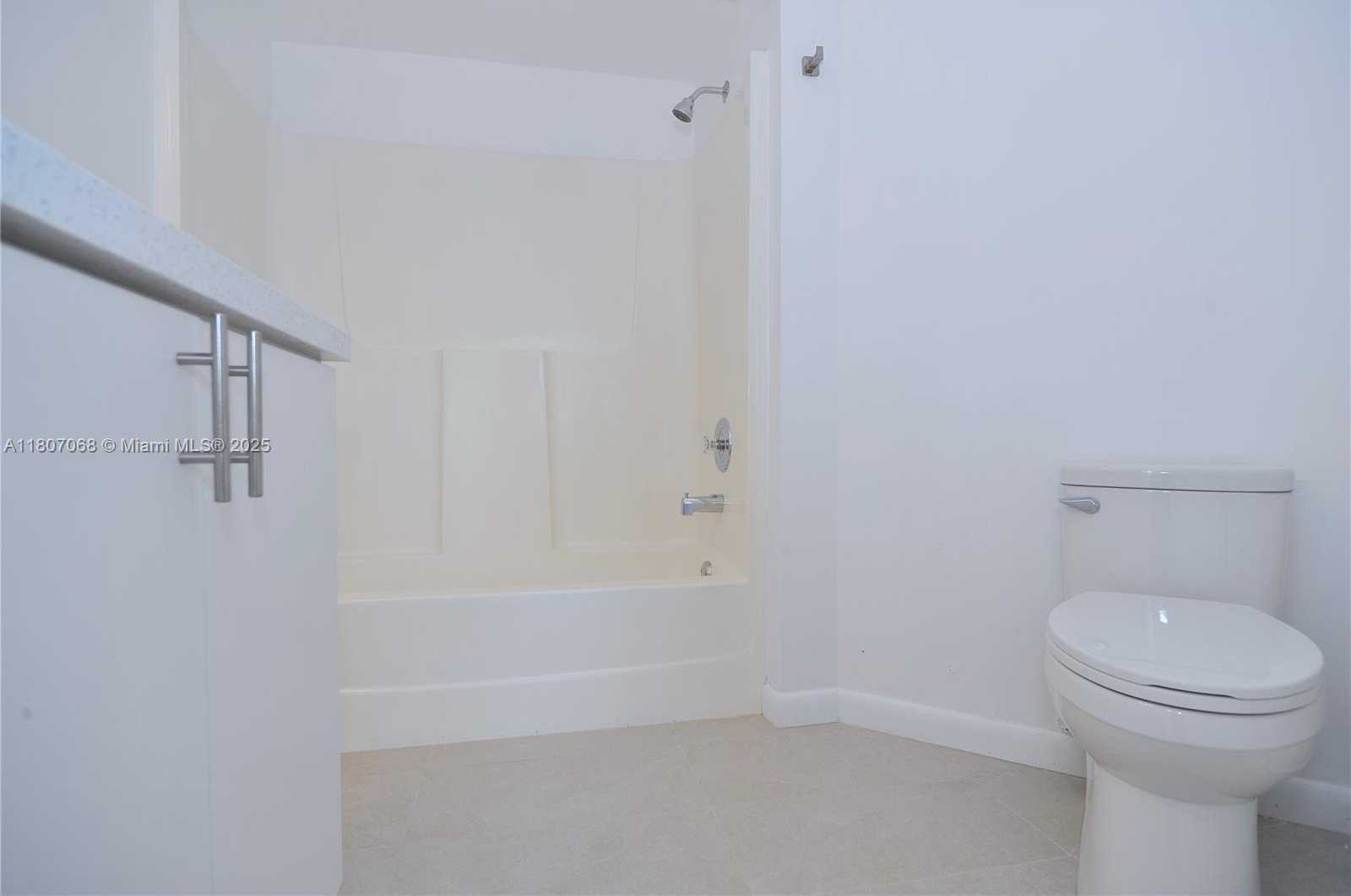 Small Image of 9427 FONTAINEBLEAU BLVD #213-34, Miami Number 11