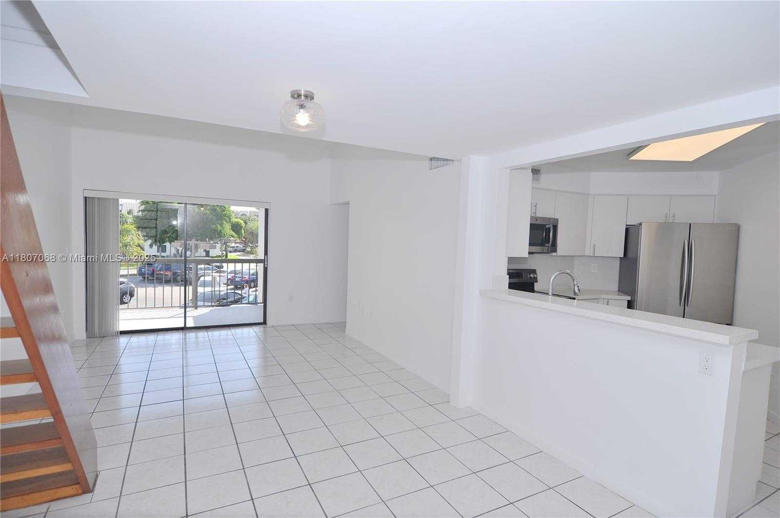 Small Image of 9427 FONTAINEBLEAU BLVD #213-34, Miami Number 19