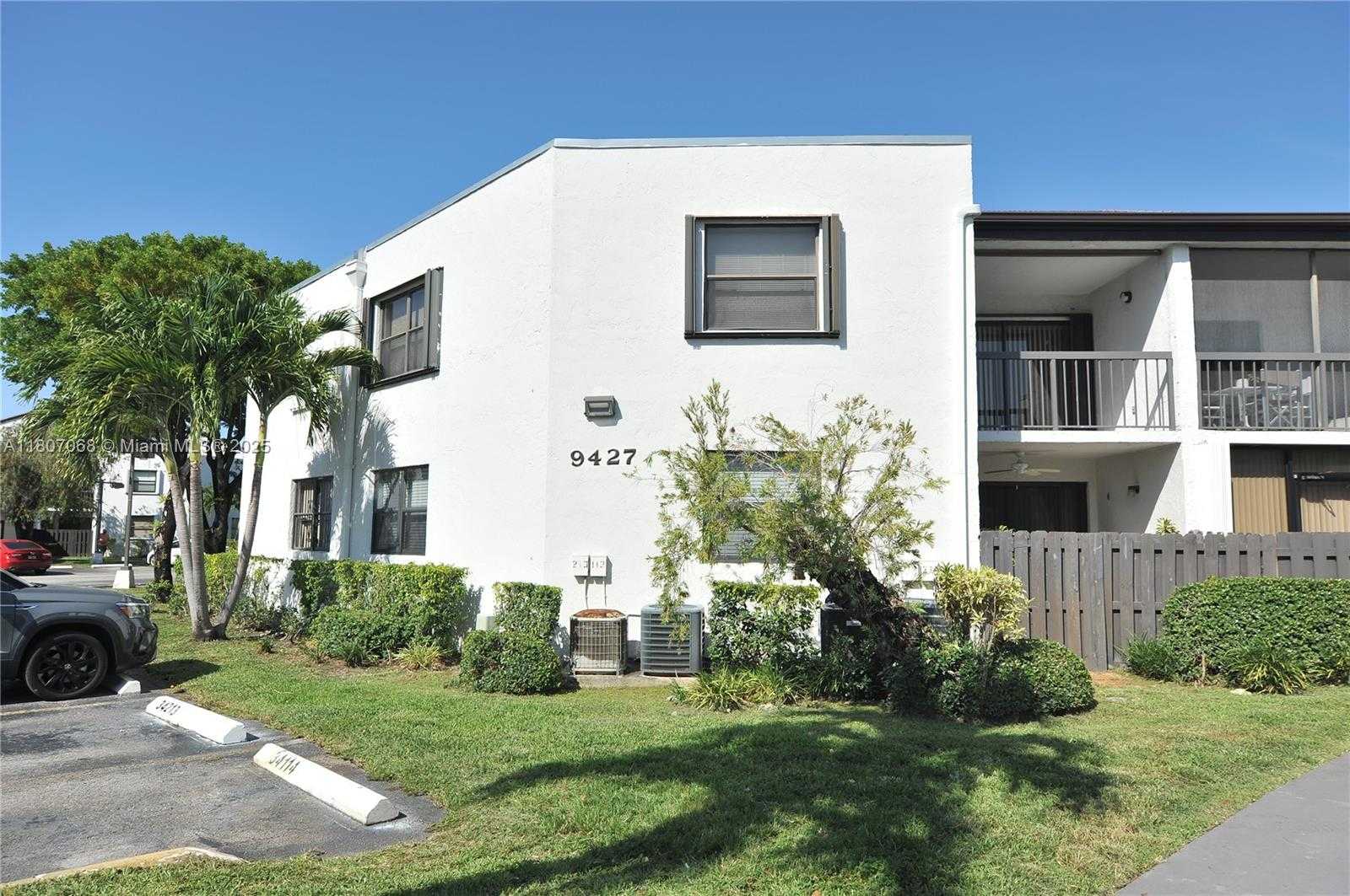 Small Image of 9427 FONTAINEBLEAU BLVD #213-34, Miami Number 2