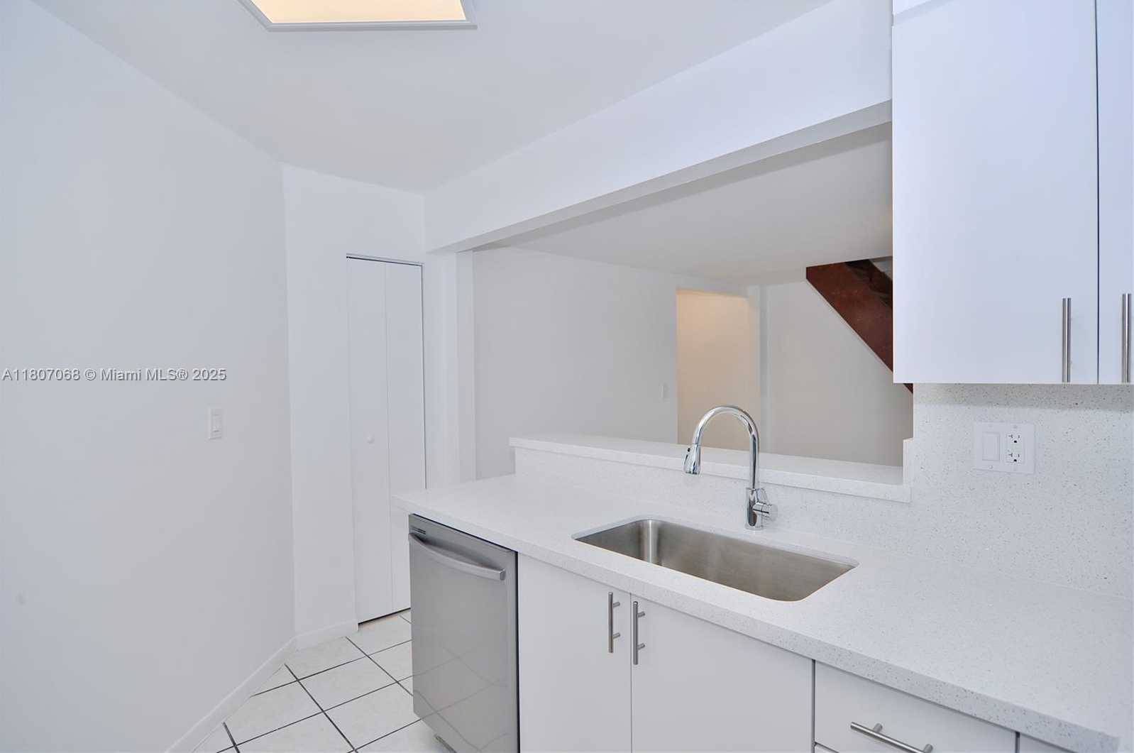 Small Image of 9427 FONTAINEBLEAU BLVD #213-34, Miami Number 22