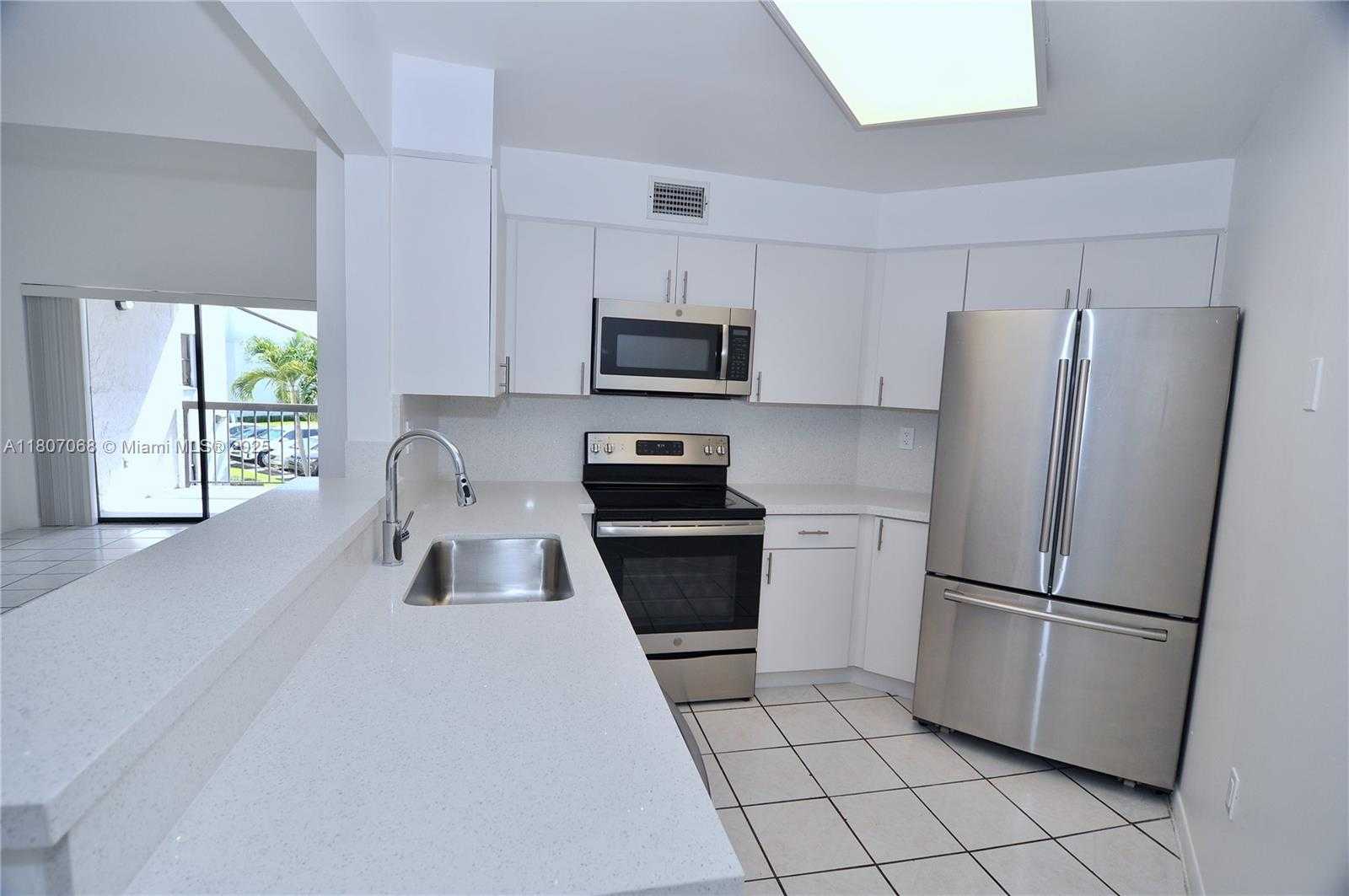 Small Image of 9427 FONTAINEBLEAU BLVD #213-34, Miami Number 3