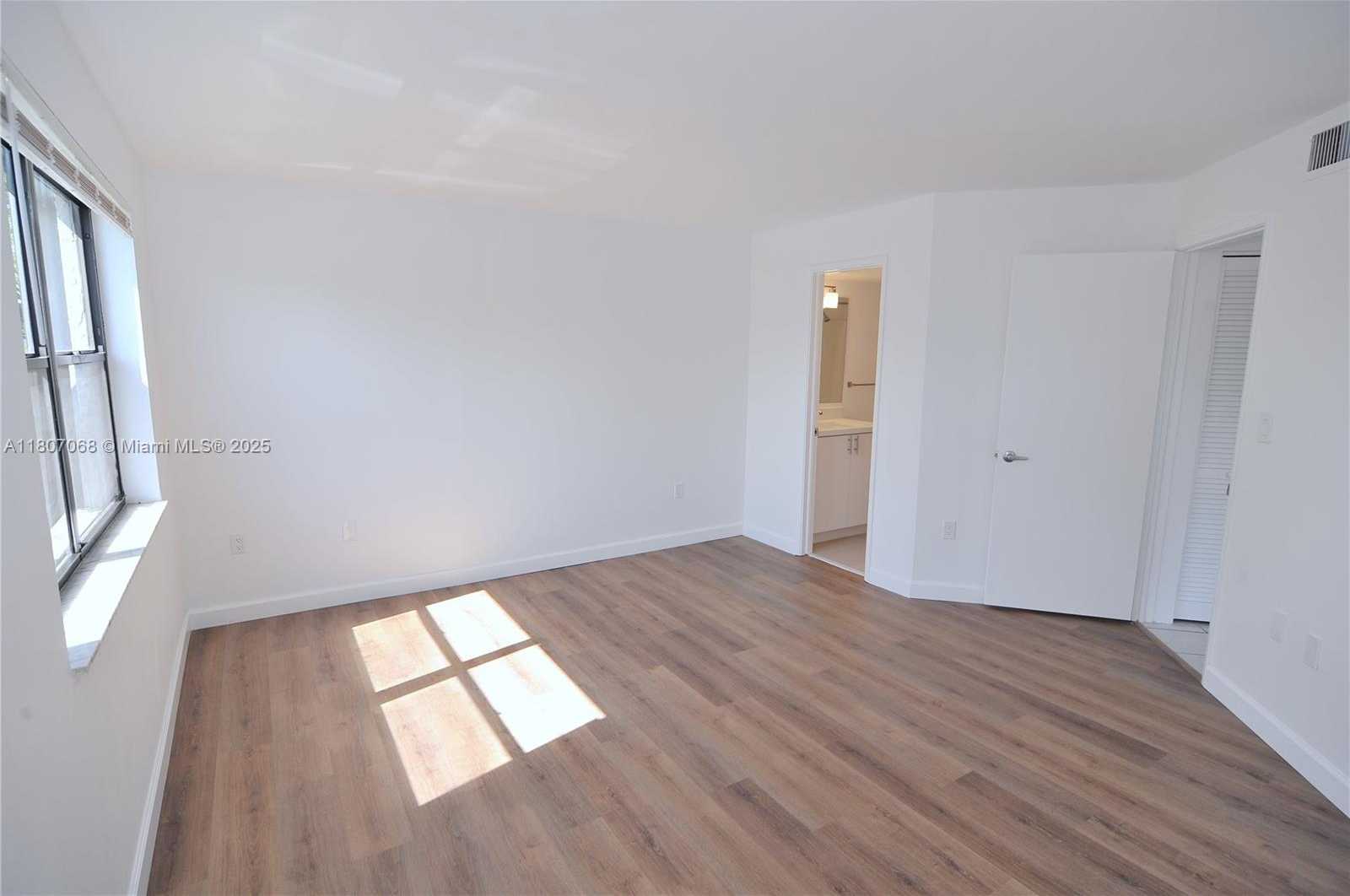 Small Image of 9427 FONTAINEBLEAU BLVD #213-34, Miami Number 9