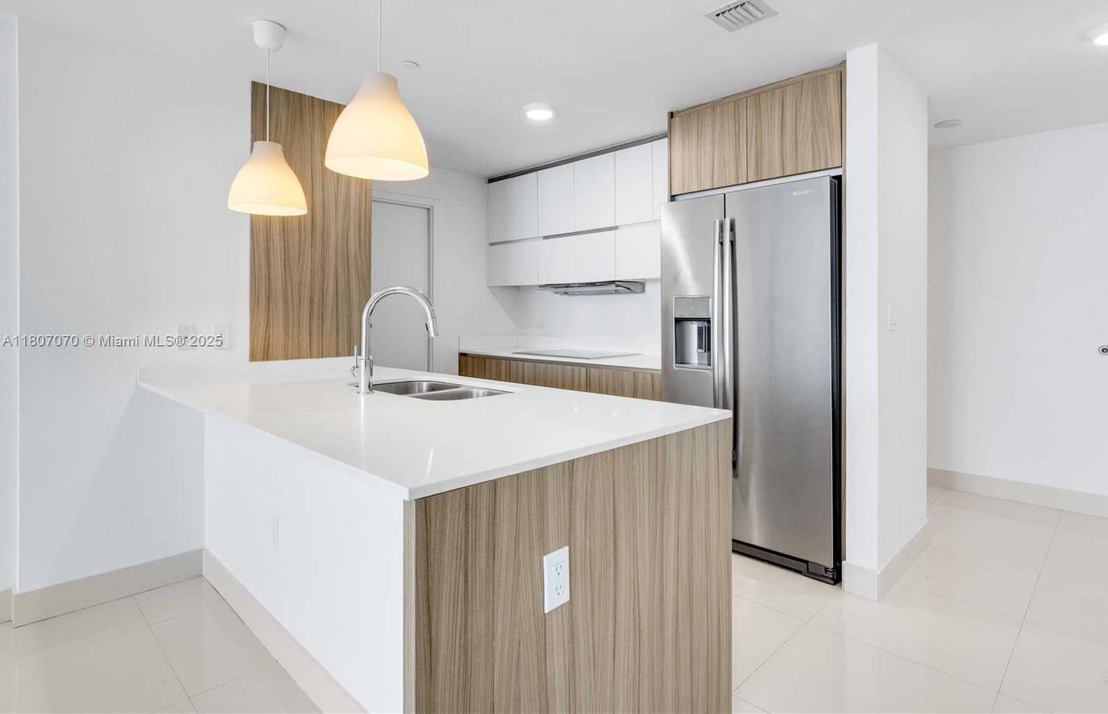 Small Image of 600 NORTH EAST 27TH ST #3102, Miami Number 4