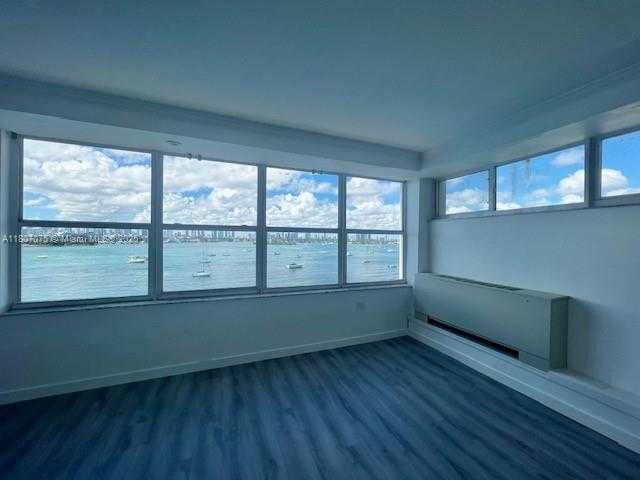 Small Image of 1250 WEST AVE #6W, Miami Beach Number 5