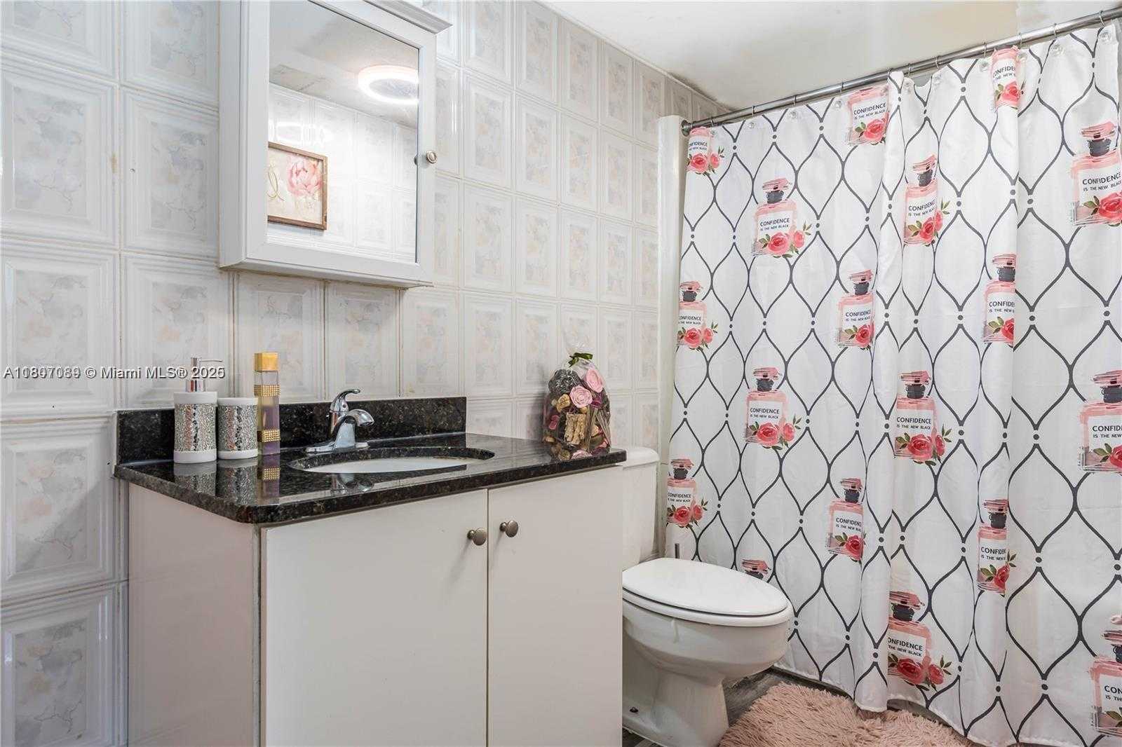 Small Image of 14301 NORTH KENDALL DR #208B, Miami Number 7