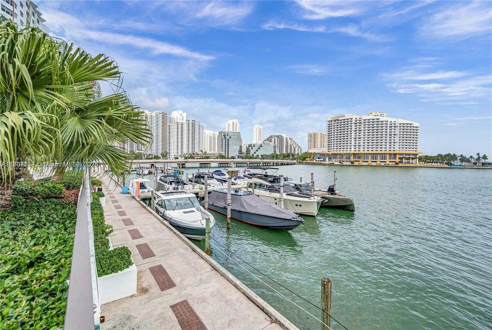 Small Image of 825 BRICKELL BAY DR #2050, Miami Number 14