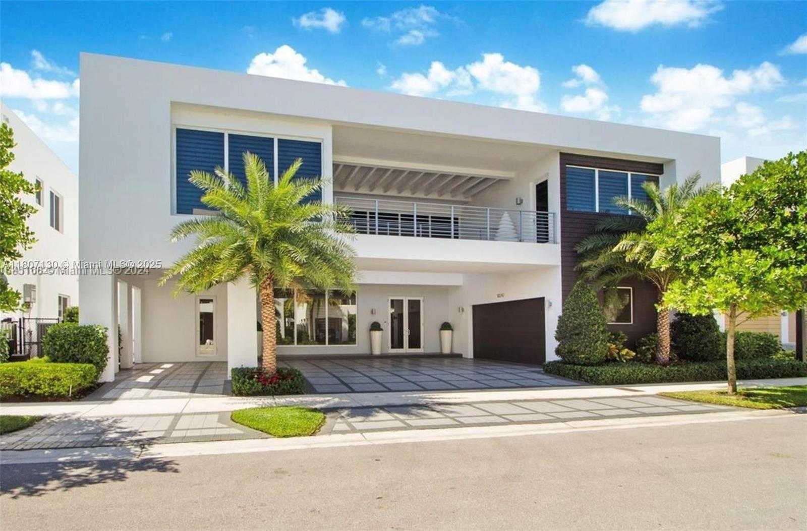 Small Image of 10242 NORTH WEST 75TH TER, Doral Number 2