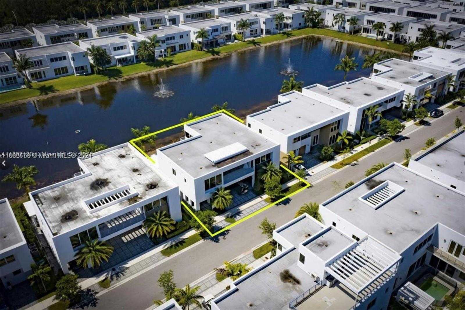 Small Image of 10242 NORTH WEST 75TH TER, Doral Number 9