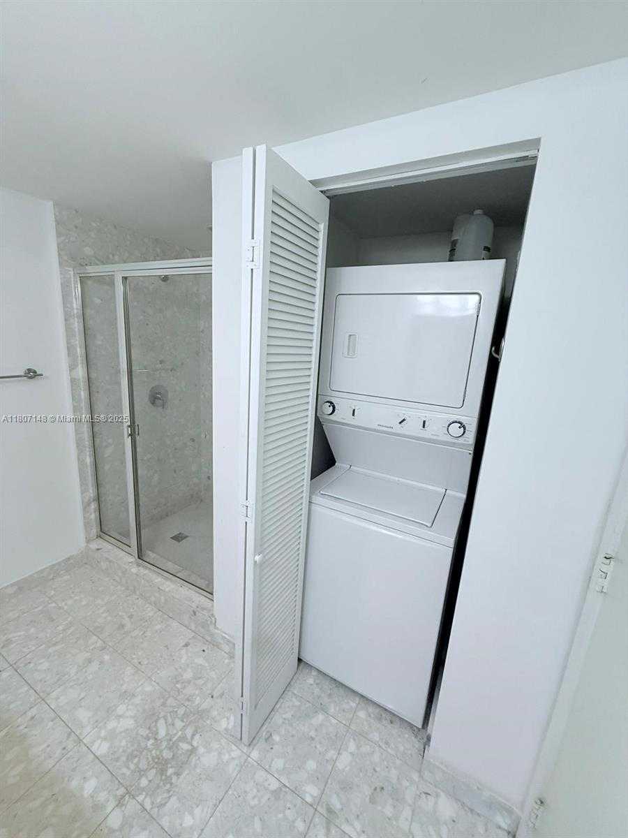 Small Image of 185 SOUTH WEST 7TH ST #2000, Miami Number 13