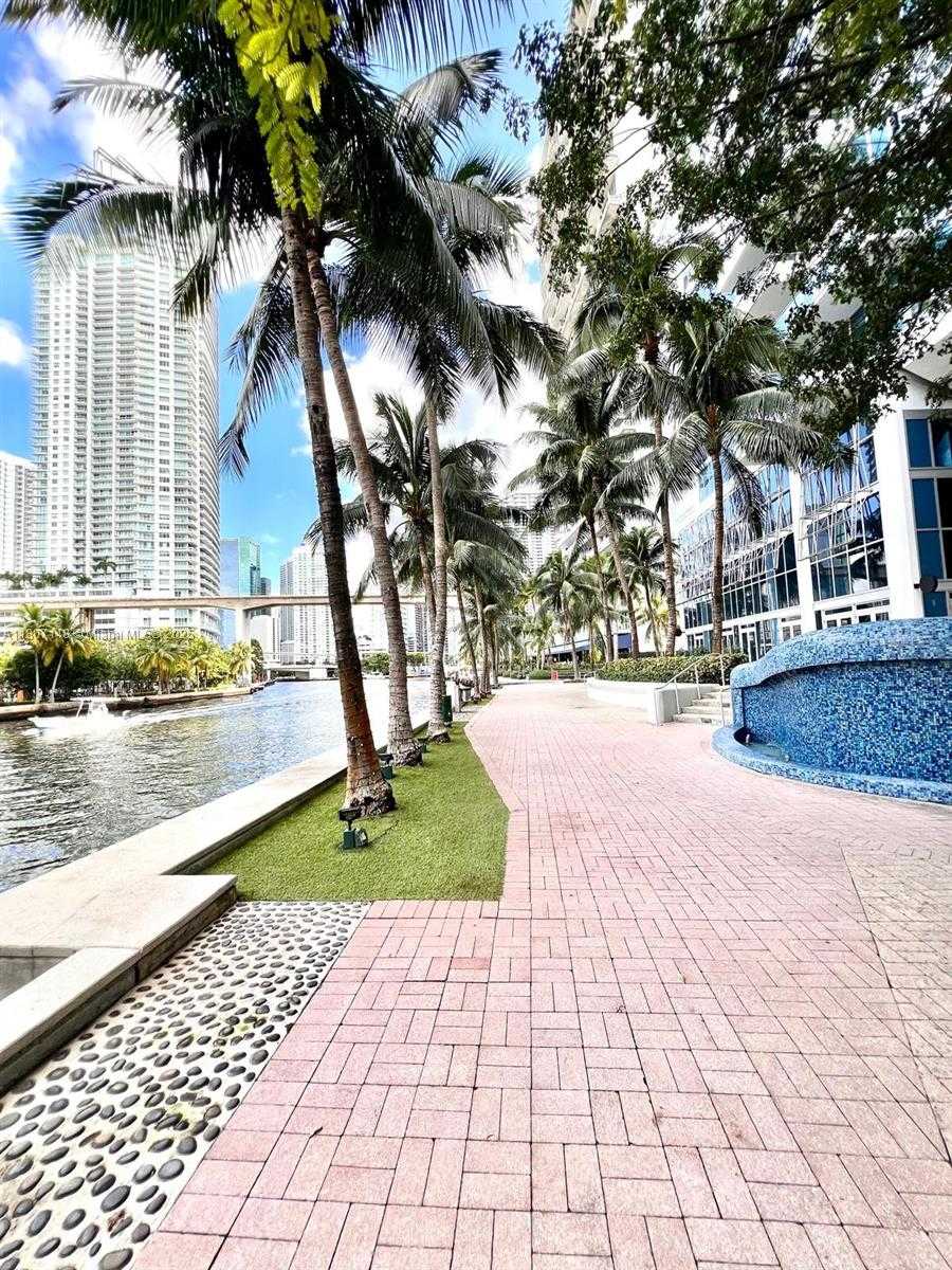 Small Image of 185 SOUTH WEST 7TH ST #2000, Miami Number 33