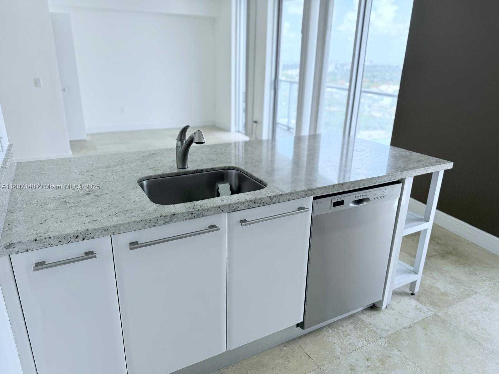 Small Image of 185 SOUTH WEST 7TH ST #2000, Miami Number 8