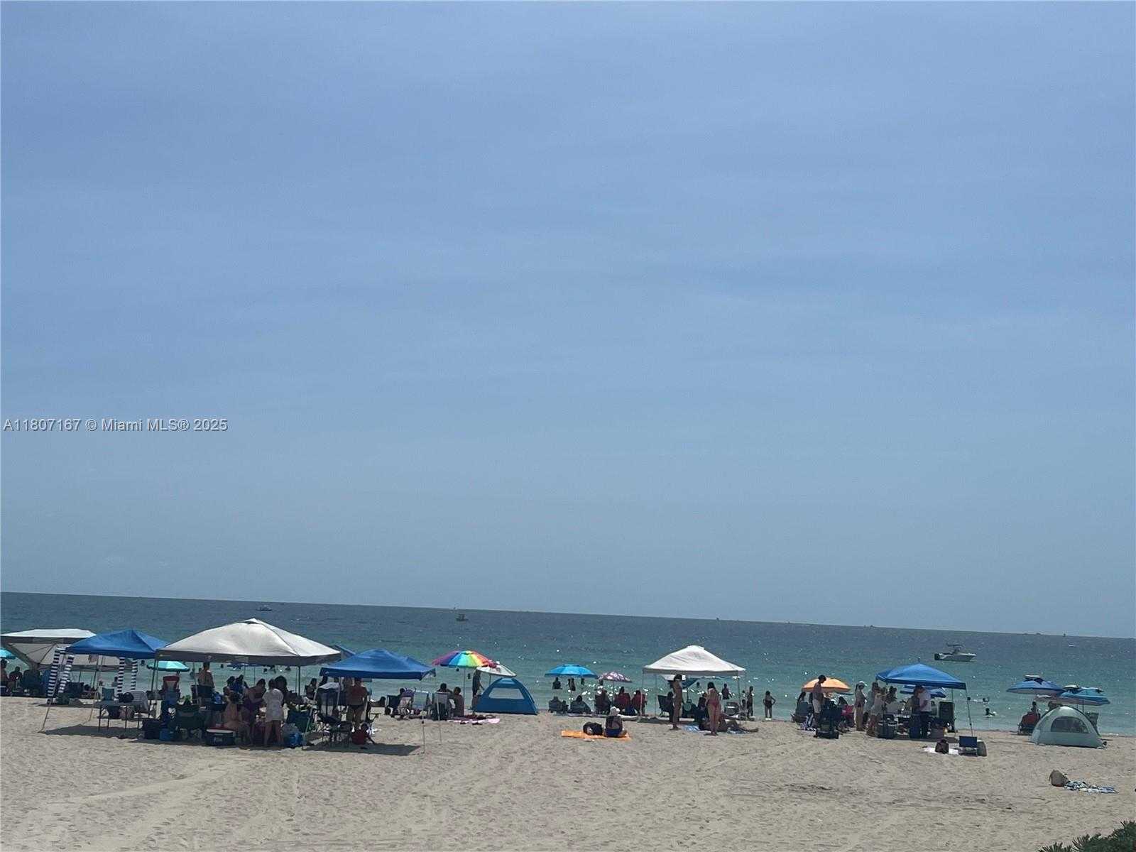 Small Image of 2655 COLLINS AVE #1709, Miami Beach Number 5