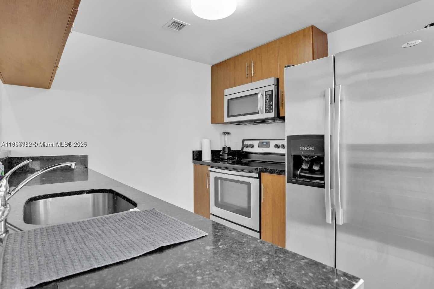Small Image of 601 NORTH EAST 23RD ST #703, Miami Number 10