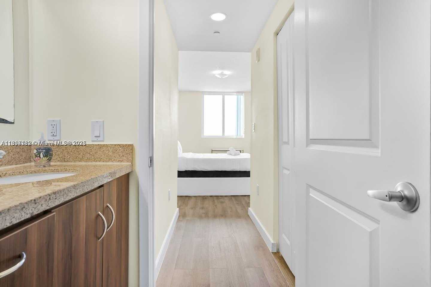 Small Image of 601 NORTH EAST 23RD ST #703, Miami Number 16