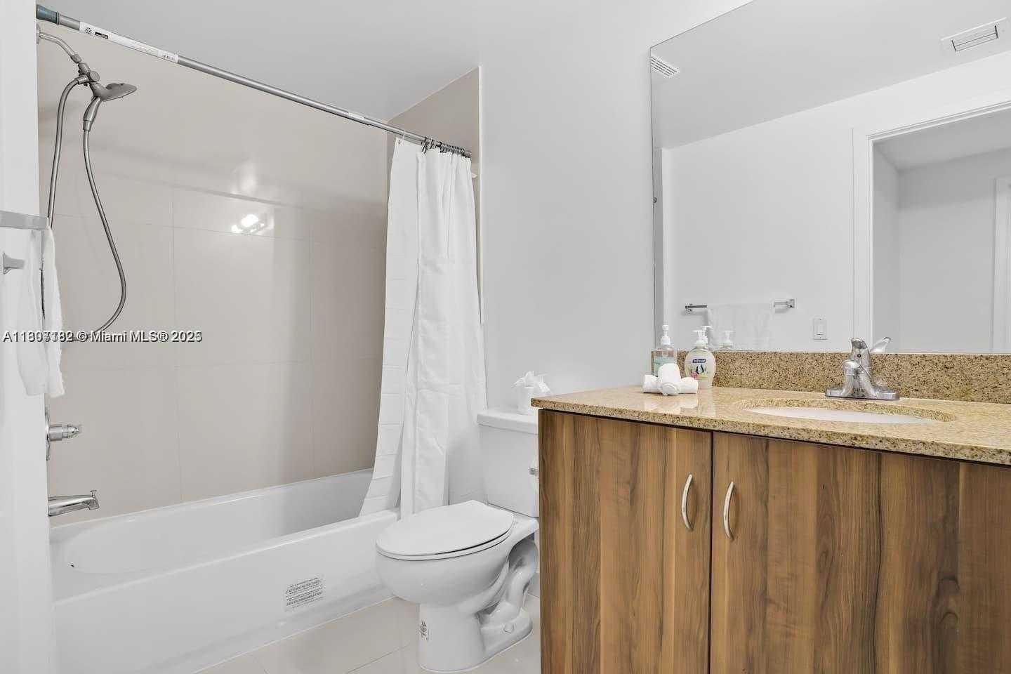 Small Image of 601 NORTH EAST 23RD ST #703, Miami Number 17