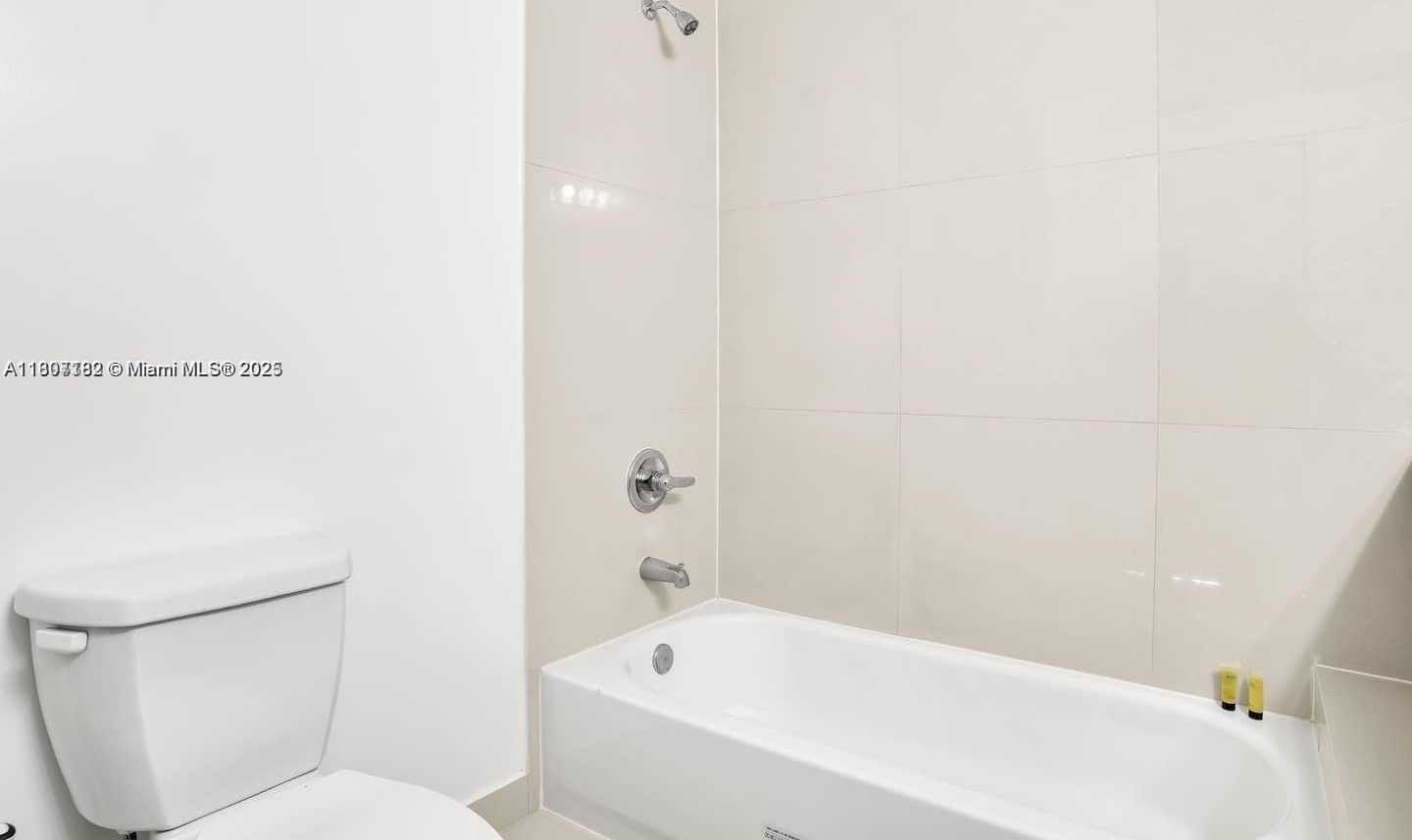 Small Image of 601 NORTH EAST 23RD ST #703, Miami Number 18