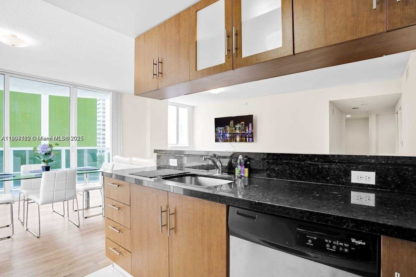 Small Image of 601 NORTH EAST 23RD ST #703, Miami Number 8