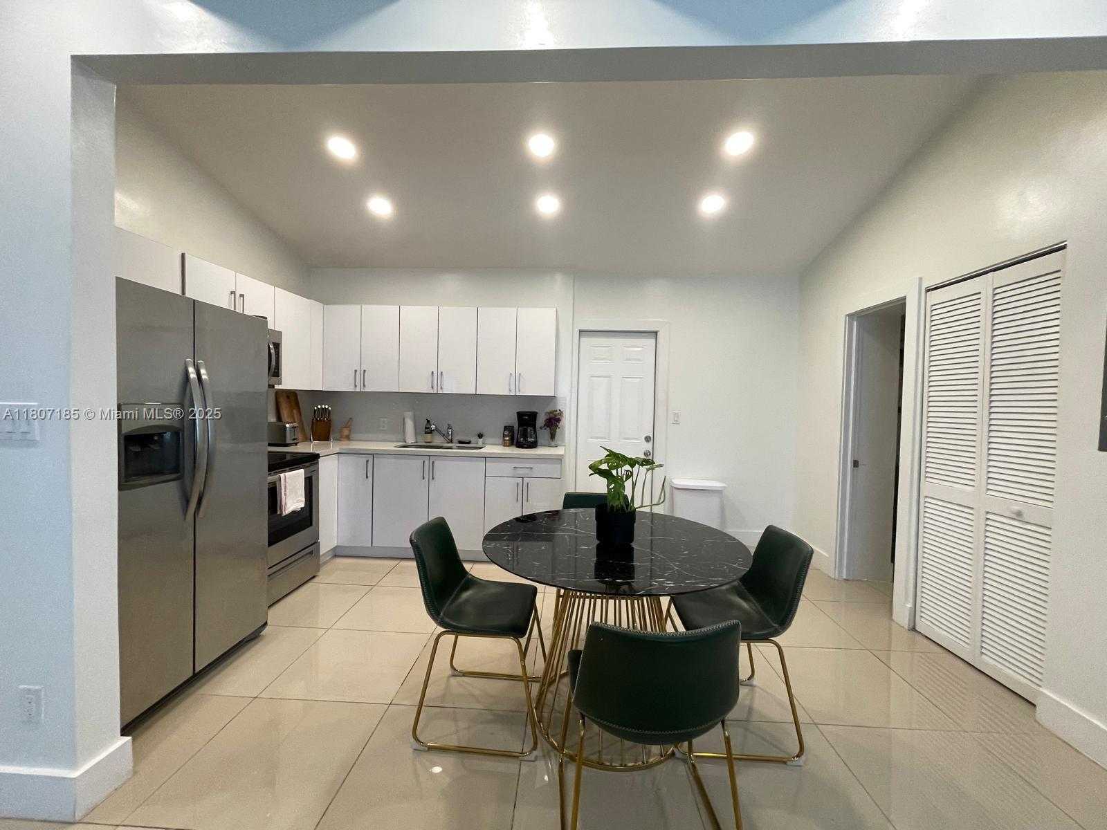Small Image of 26 NORTH EAST 70TH ST, Miami Number 4