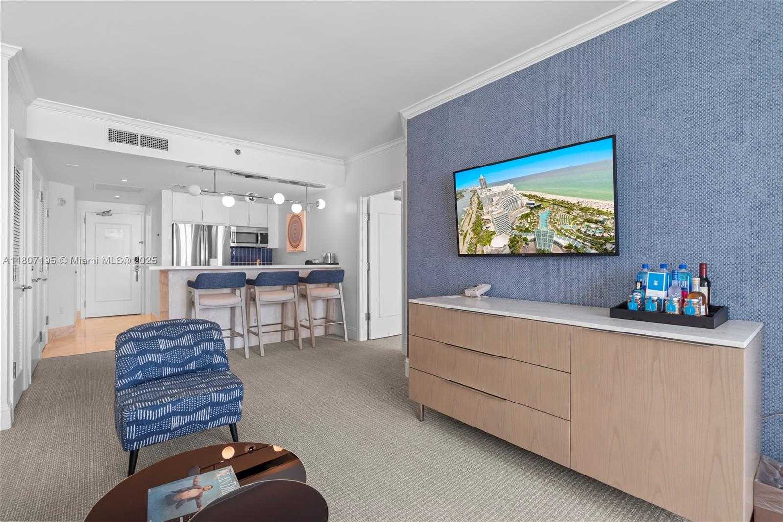 Small Image of 4401 COLLINS AVE #2911, Miami Beach Number 14