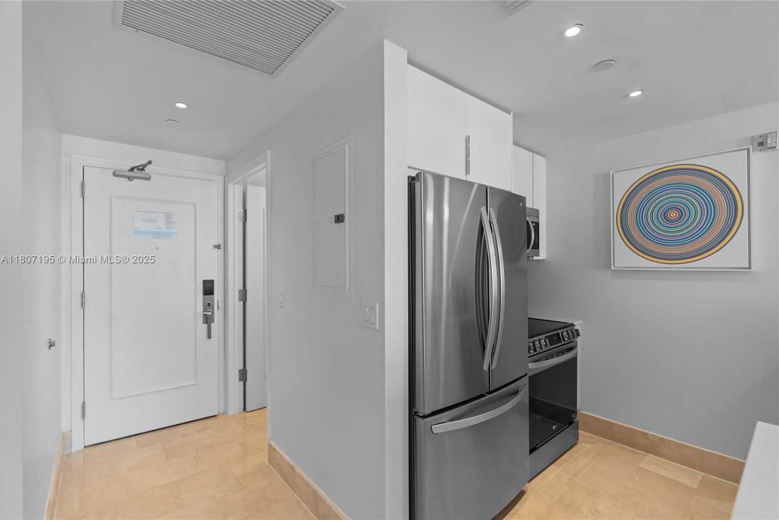 Small Image of 4401 COLLINS AVE #2911, Miami Beach Number 19