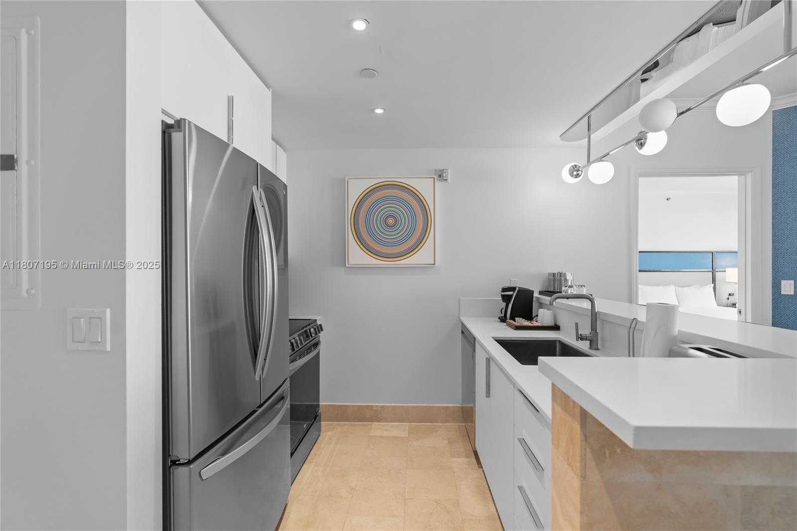 Small Image of 4401 COLLINS AVE #2911, Miami Beach Number 20