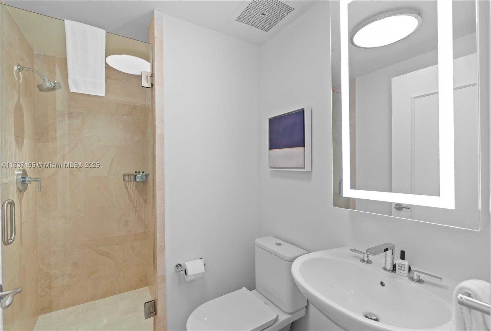 Small Image of 4401 COLLINS AVE #2911, Miami Beach Number 22