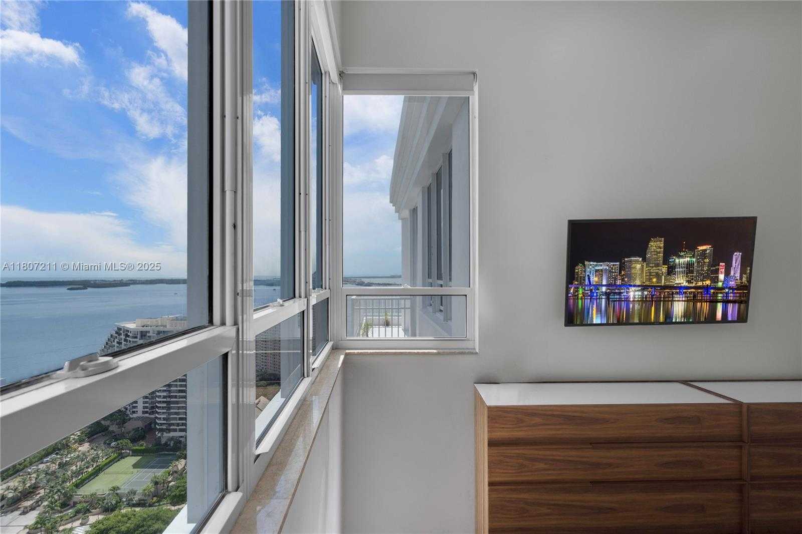 Small Image of 801 BRICKELL KEY BLVD #PH 3311, Miami Number 22