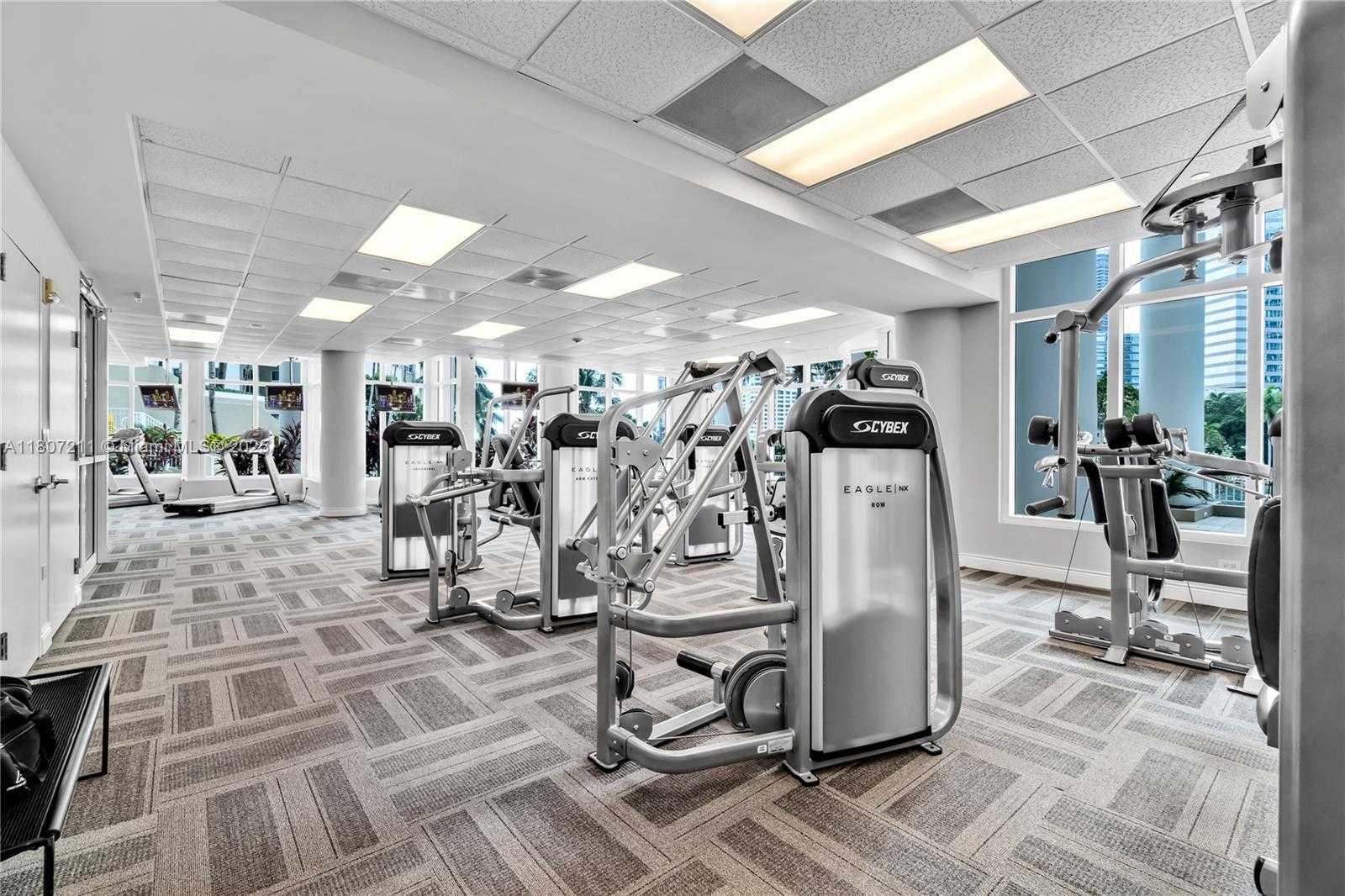 Small Image of 801 BRICKELL KEY BLVD #PH 3311, Miami Number 33