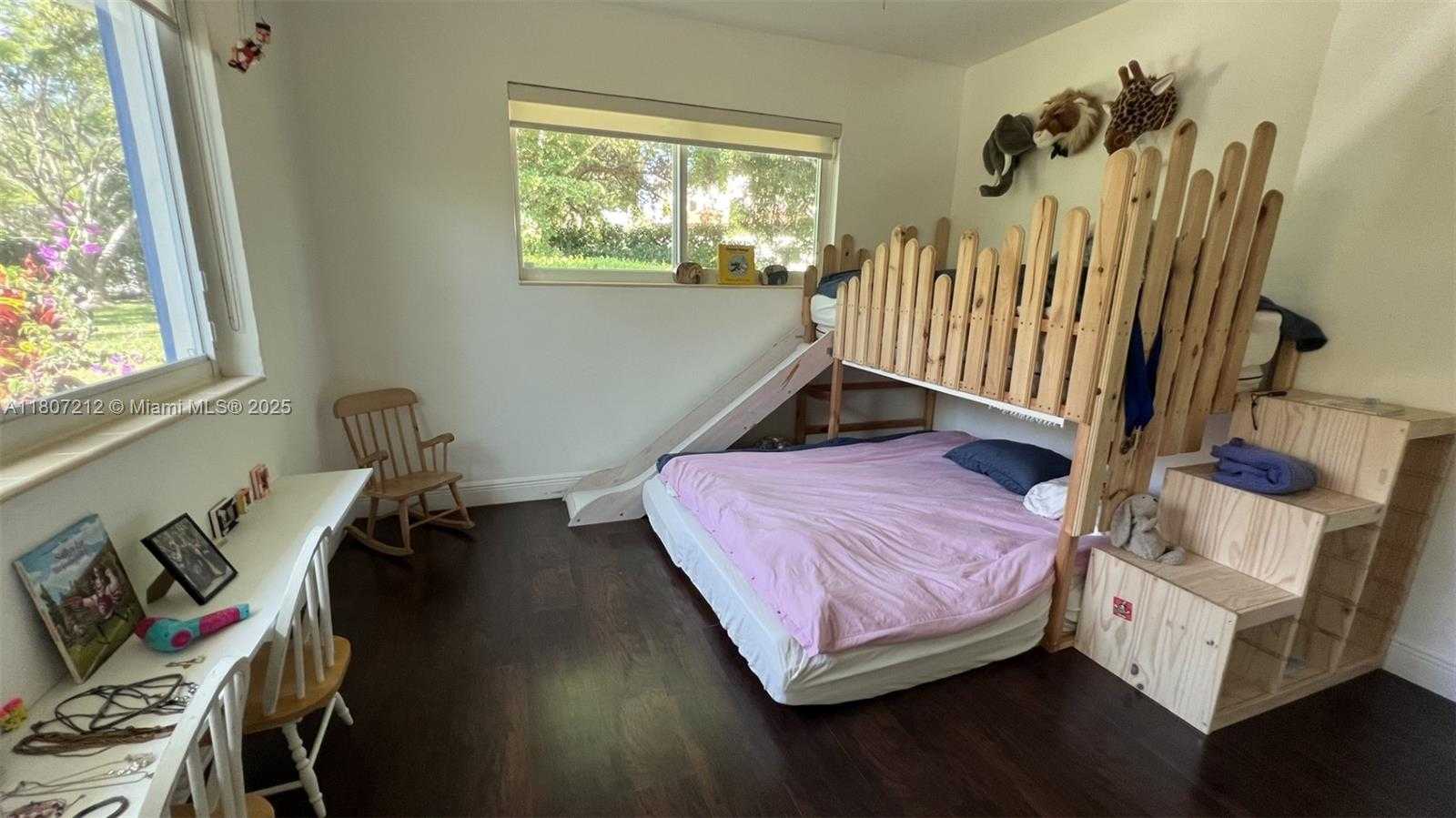 Small Image of 12929 SOUTH WEST 60TH AVE, Pinecrest Number 13