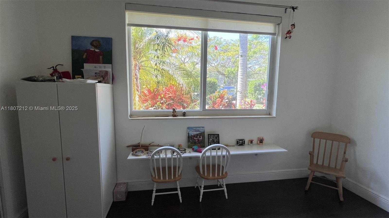Small Image of 12929 SOUTH WEST 60TH AVE, Pinecrest Number 14