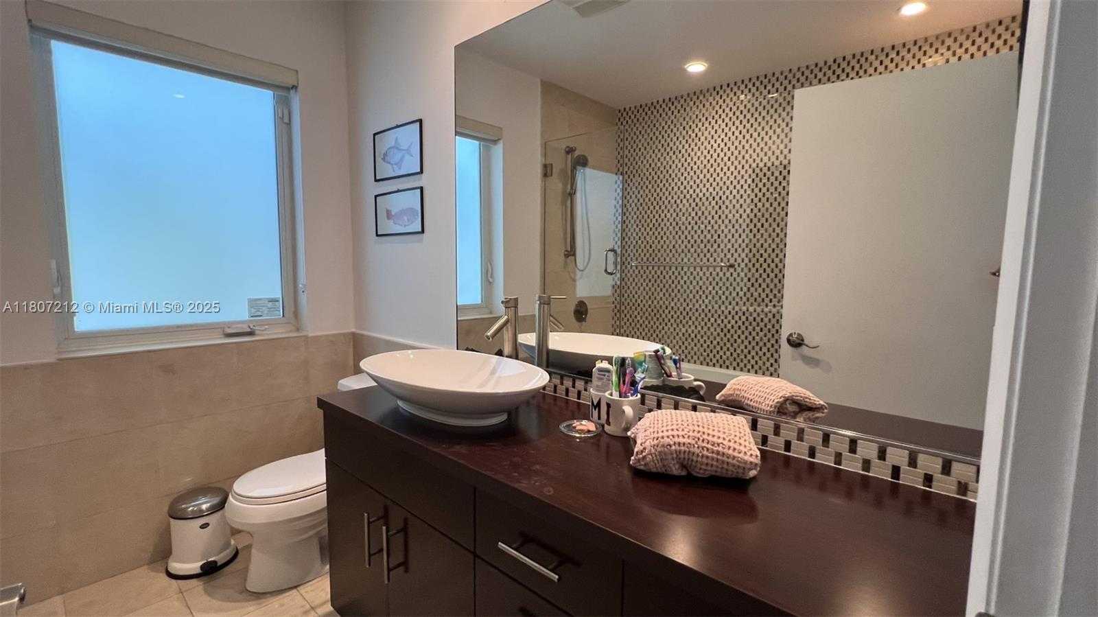Small Image of 12929 SOUTH WEST 60TH AVE, Pinecrest Number 16