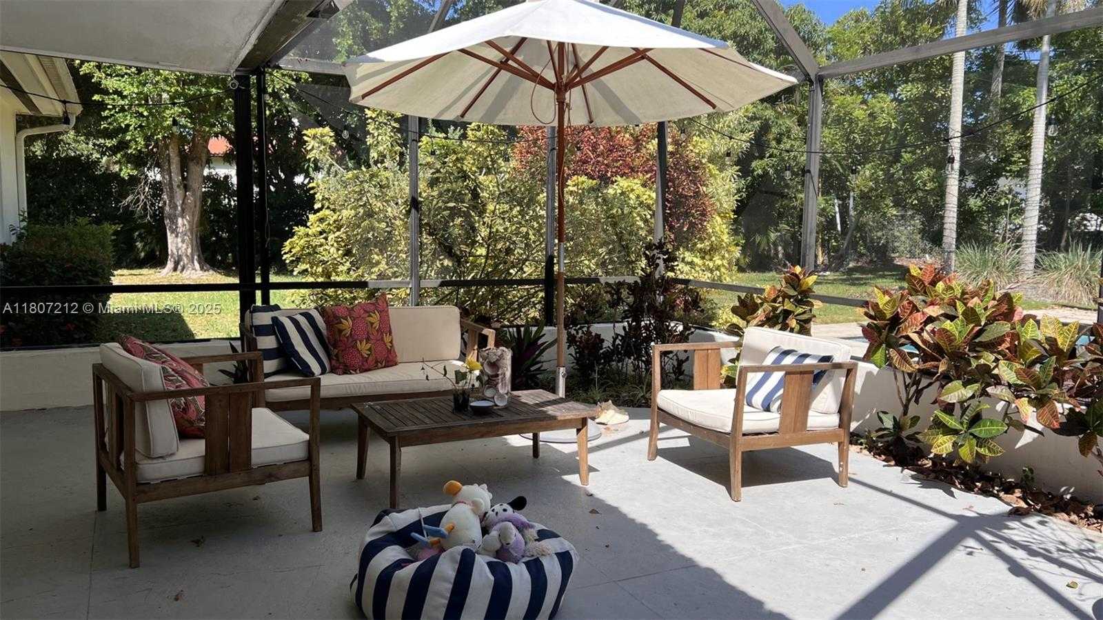 Small Image of 12929 SOUTH WEST 60TH AVE, Pinecrest Number 17