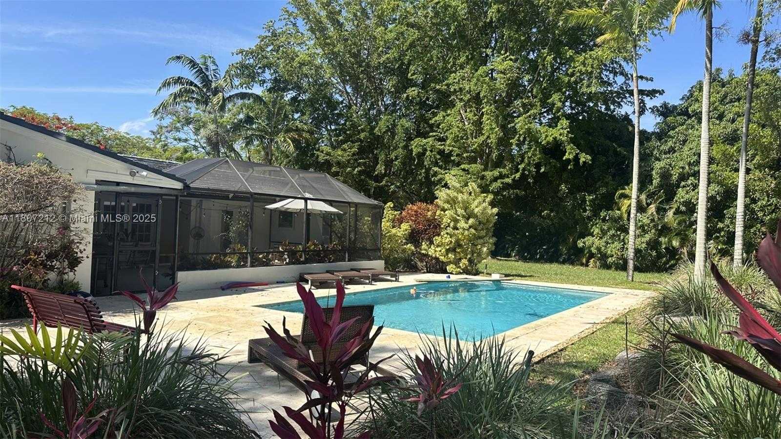 Small Image of 12929 SOUTH WEST 60TH AVE, Pinecrest Number 22