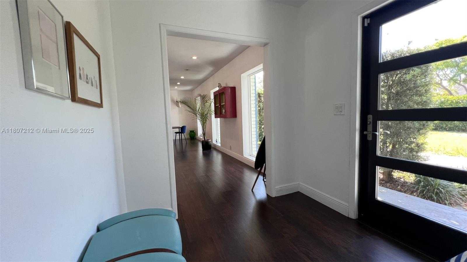 Small Image of 12929 SOUTH WEST 60TH AVE, Pinecrest Number 7