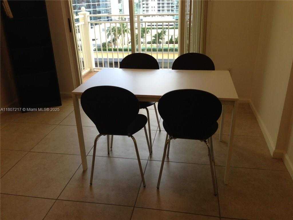 Small Image of 185 SOUTH EAST 14 TE #2012, Miami Number 3
