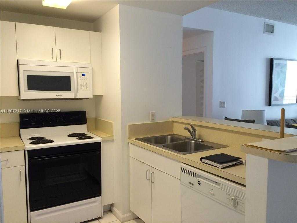 Small Image of 185 SOUTH EAST 14 TE #2012, Miami Number 5