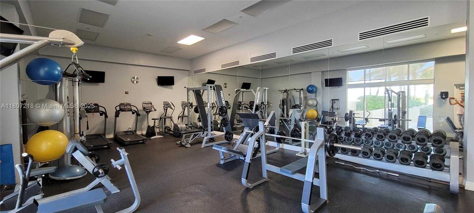 Small Image of 6917 COLLINS AVE #1620, Miami Beach Number 15