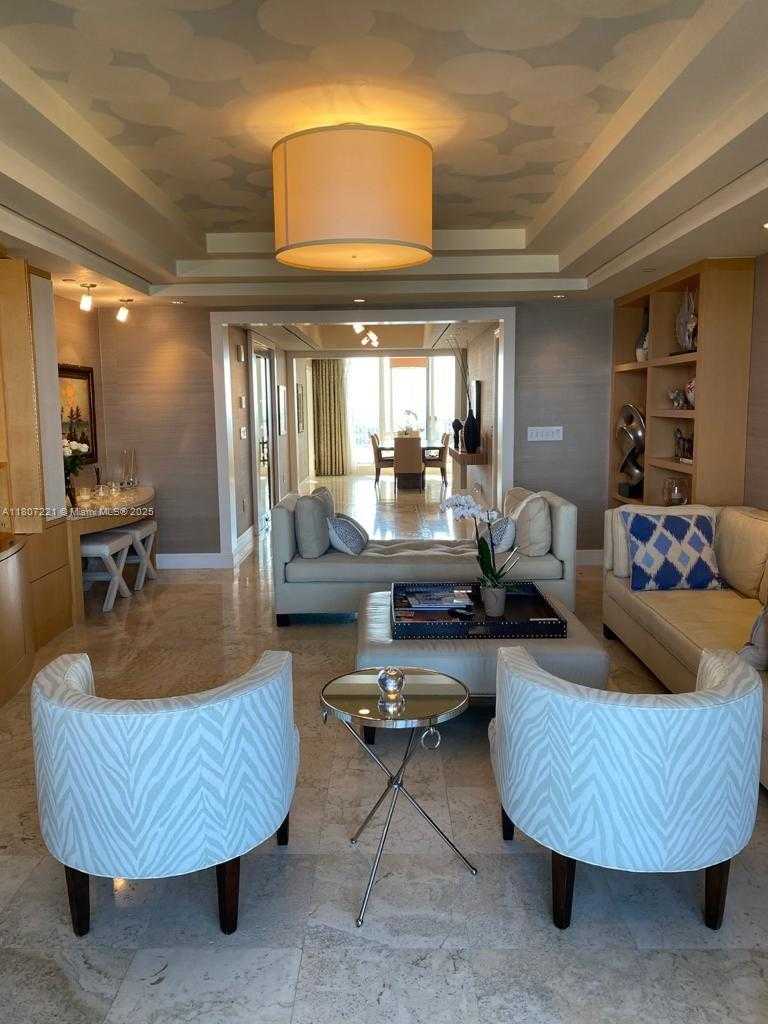 Small Image of 785 CRANDON BL #1404, Key Biscayne Number 12