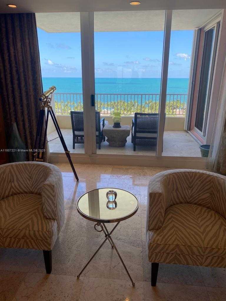 Small Image of 785 CRANDON BL #1404, Key Biscayne Number 13