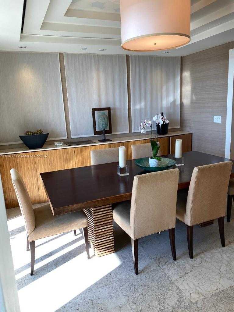Small Image of 785 CRANDON BL #1404, Key Biscayne Number 15